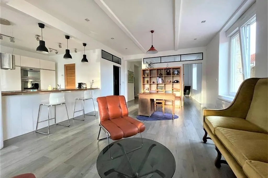 Superbe Loft 100M2 Proche Cathedrale Avec Parking-1