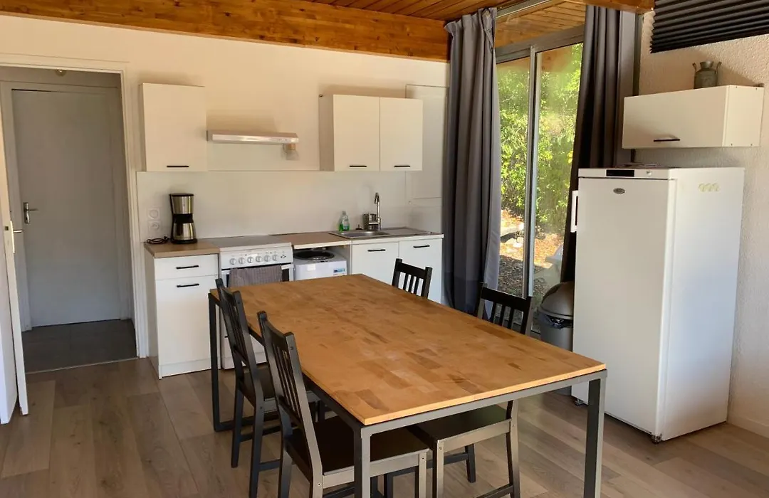 Barcelonnette location avec jardin-1