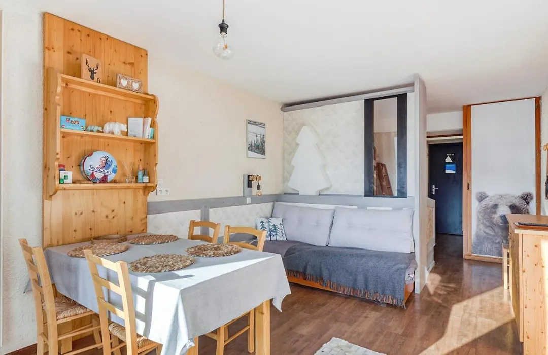 Sunny Studio With Balcony-1