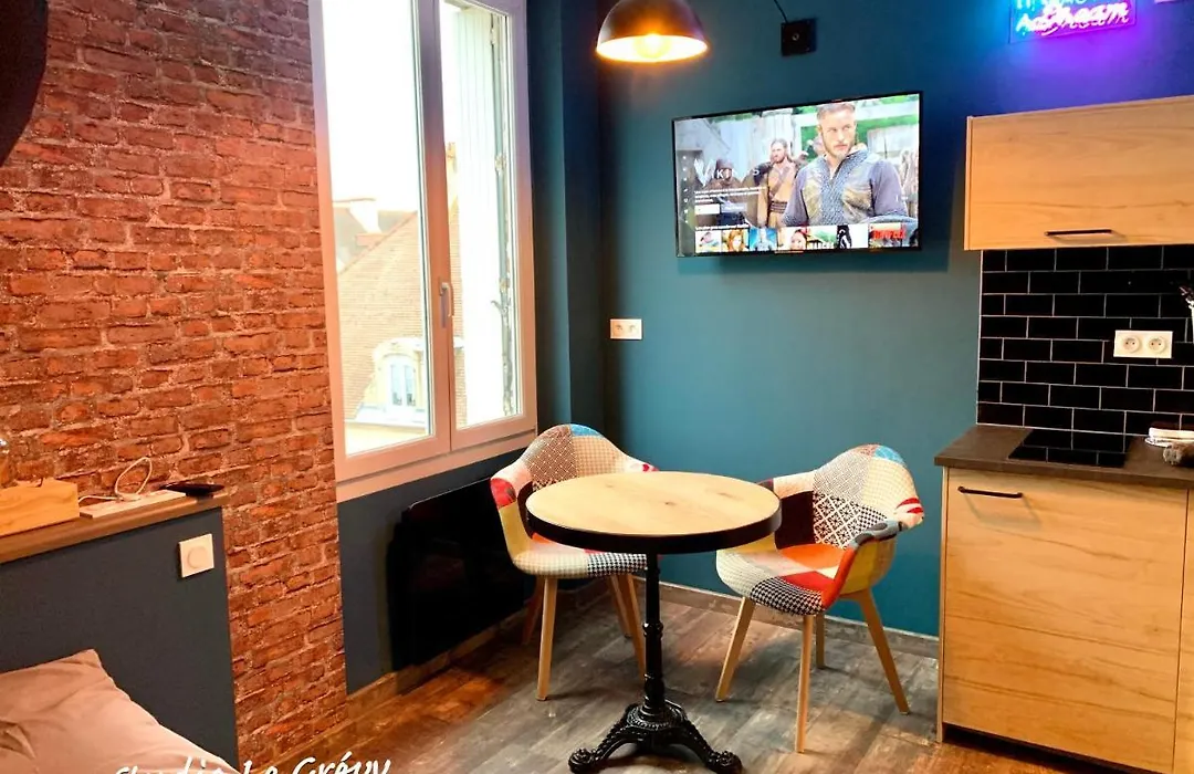 Nos studios au centre ville à Dole-1