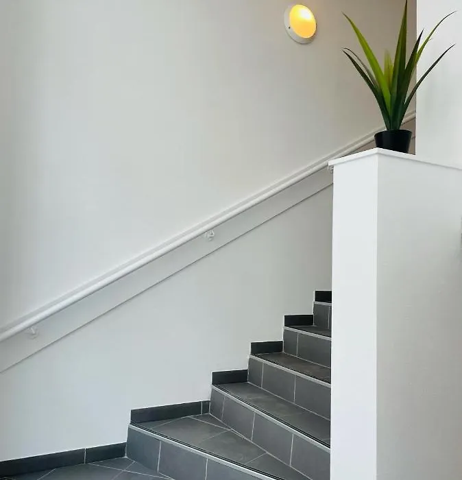 Loft 60M2 2-4 Personnes Avec Garage Et Wifi 3 Rue St Joseph St Etienne Proche Centre-Ville-1