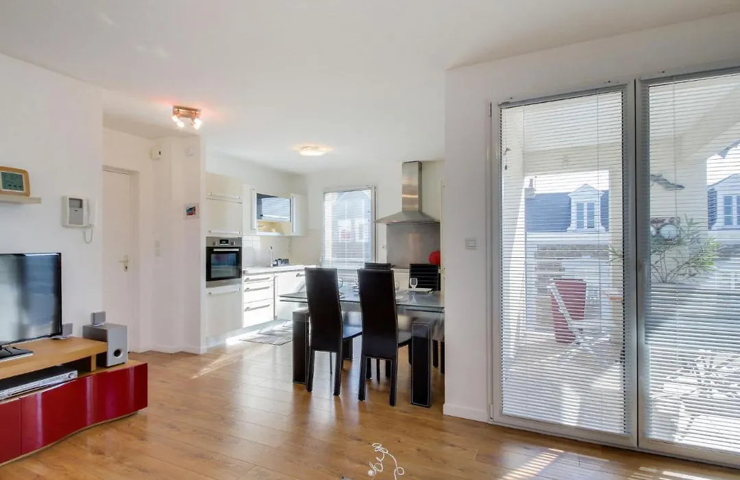 Apartment Clos Schuman By Interhome-1