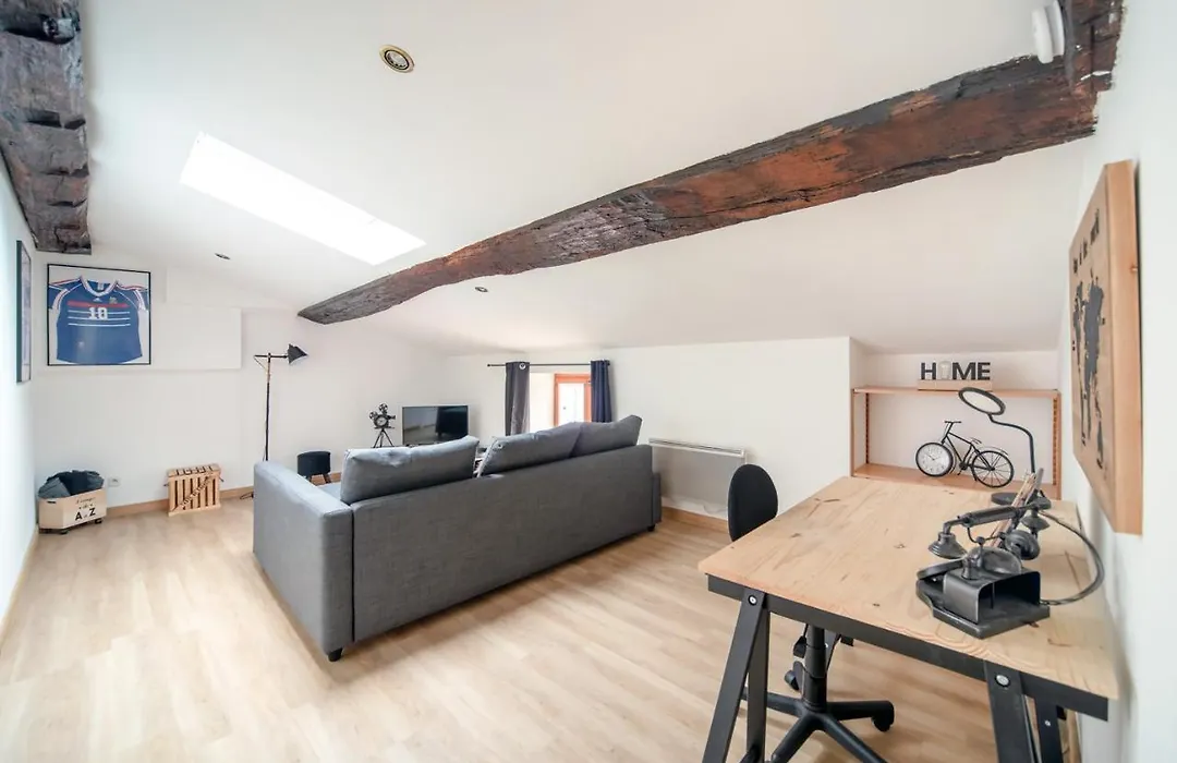 Appartement cosy et moderne en plein cœur du centre ville-1