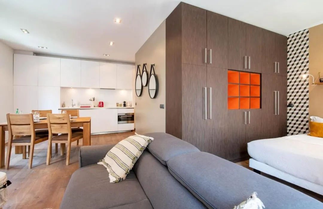 Annapurna Annecy Rent Lodge-1