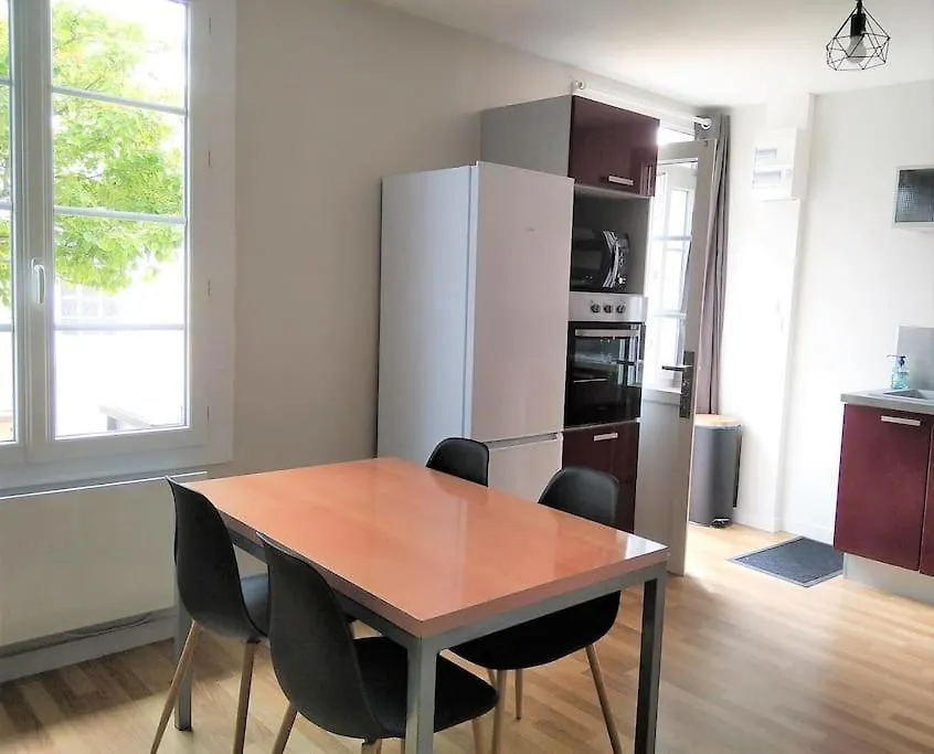 L Embrun Jacuzzi-1