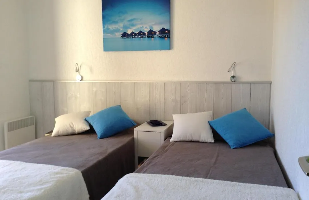 Appartement Les Pieds Dans L'Eau-1