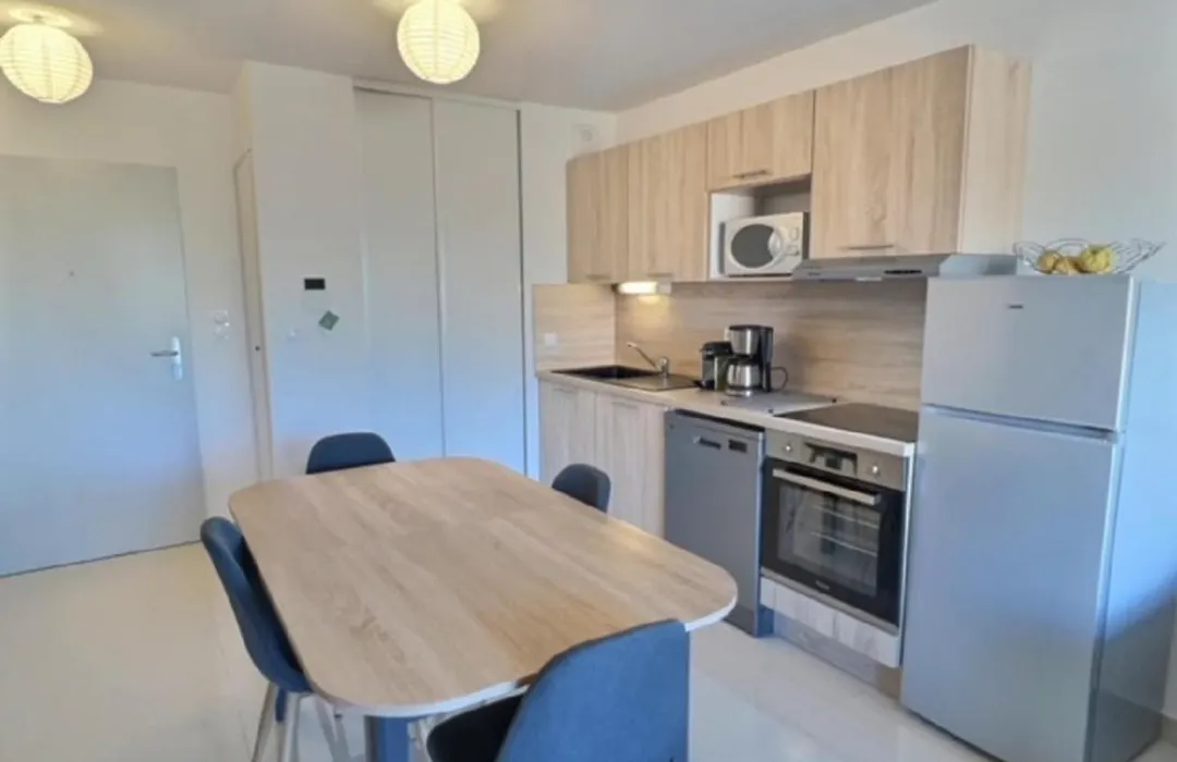 A 150M De La Plage - Coquet Appartement Pour 4 Personnes-1