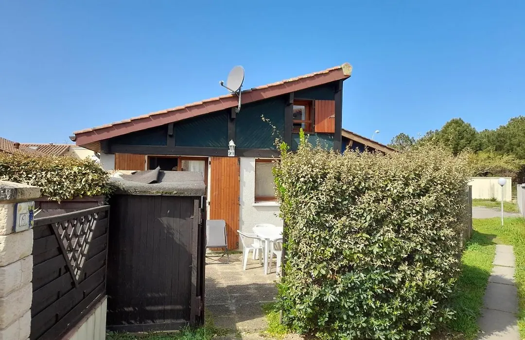 Biscarrosse-plage jolie maisonnette avec terrasse privative - 200m de la plage-1