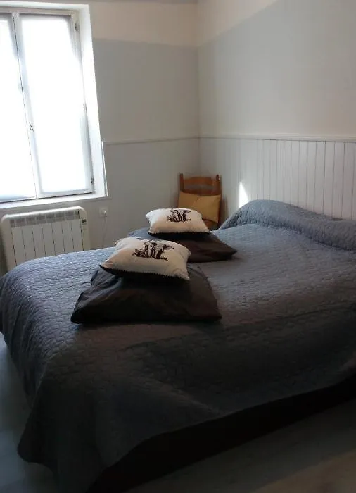 Appartement T2-T3 Avec Terrasse-1