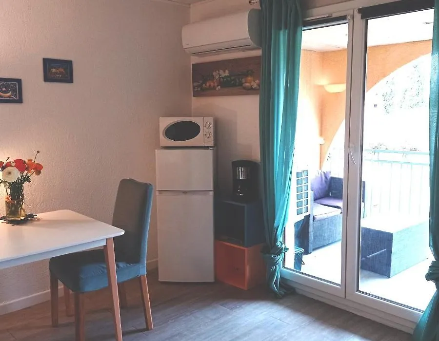 Un nid d'amour en Provence à deux pas de la mer-1
