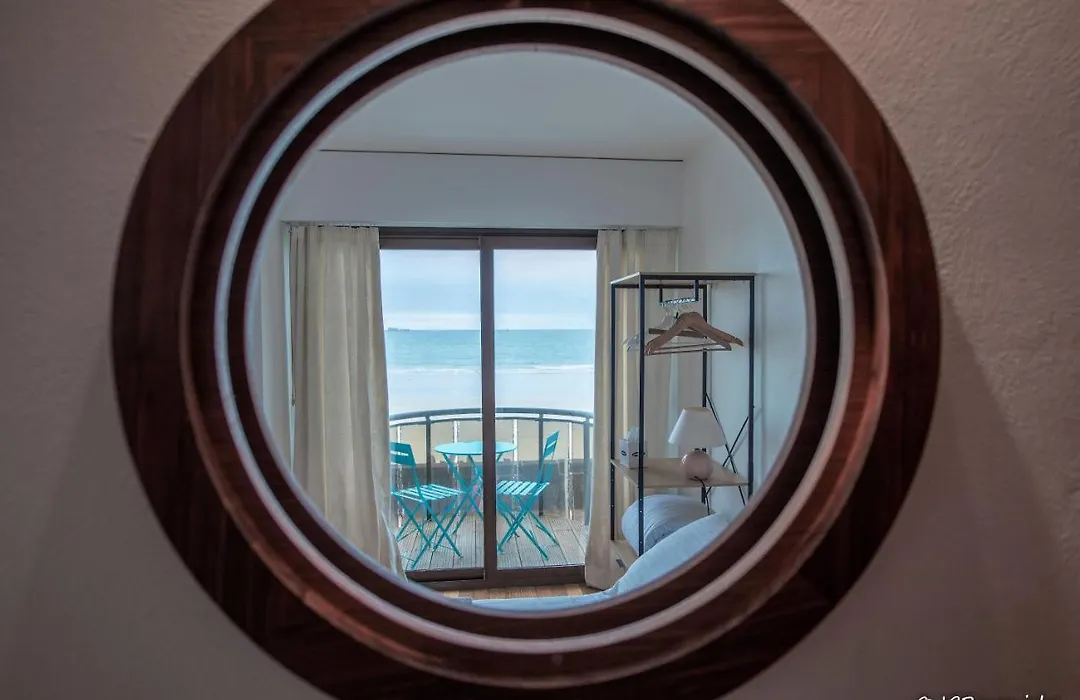 APPARTEMENT PLEINE VUE MER 34 Ch. du Sillon Saint-Malo Plage-1