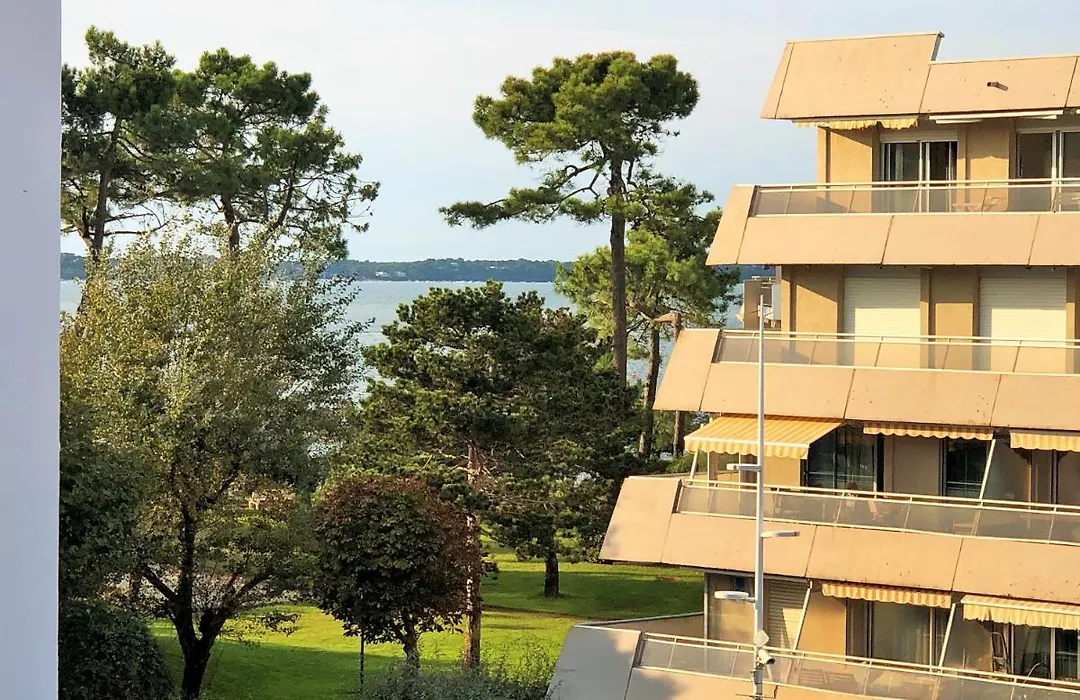 JARDIN 308 Appartement avec Terrasse et Parking-1