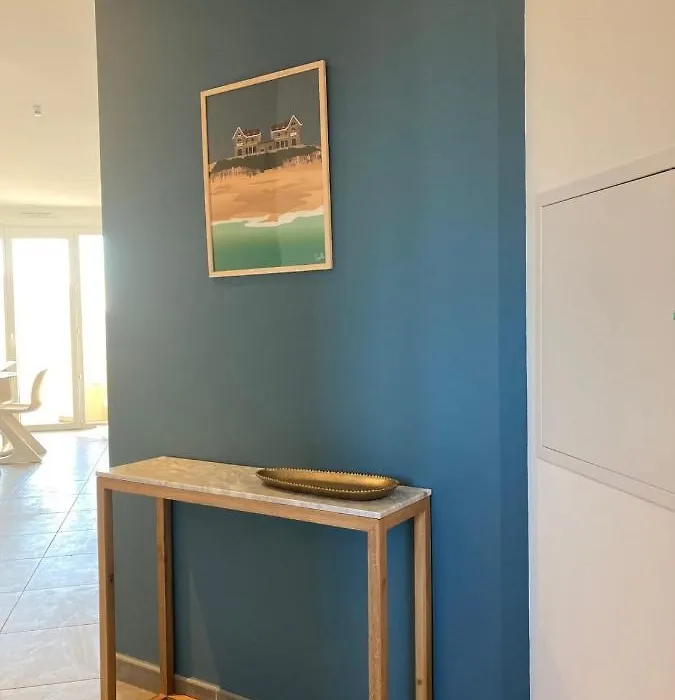Superbe Appartement Renove, Parking Et Terrasse-1