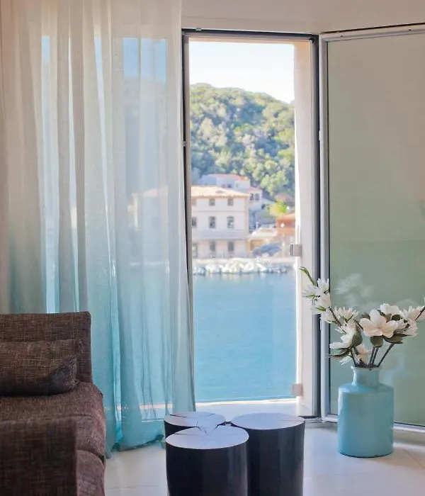 Studio Cozy Sur La Marina De Bonifacio-1