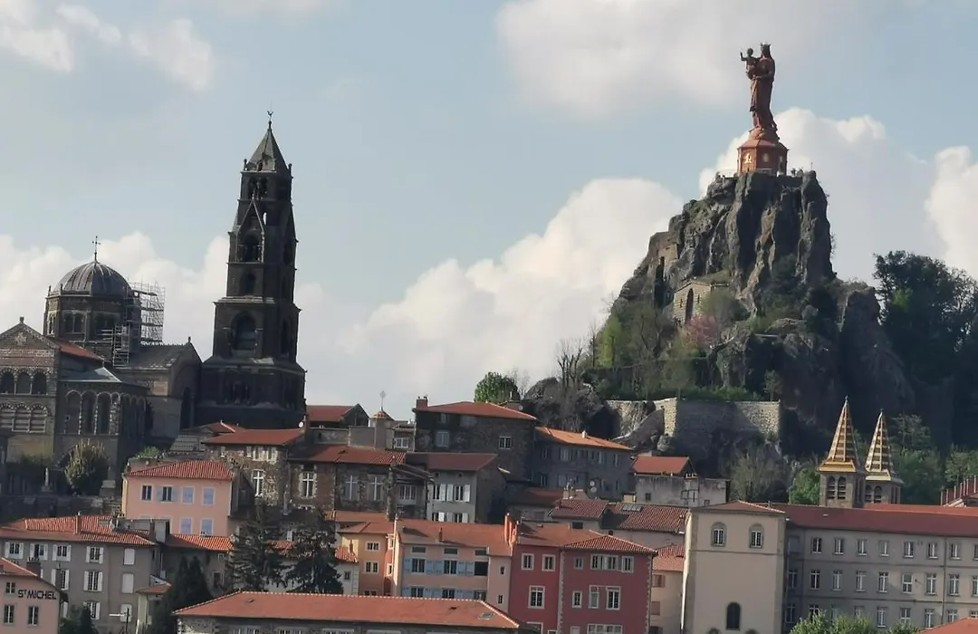 Chambre privée dans appart partagé, centre ville, avec vue sur les monuments-1