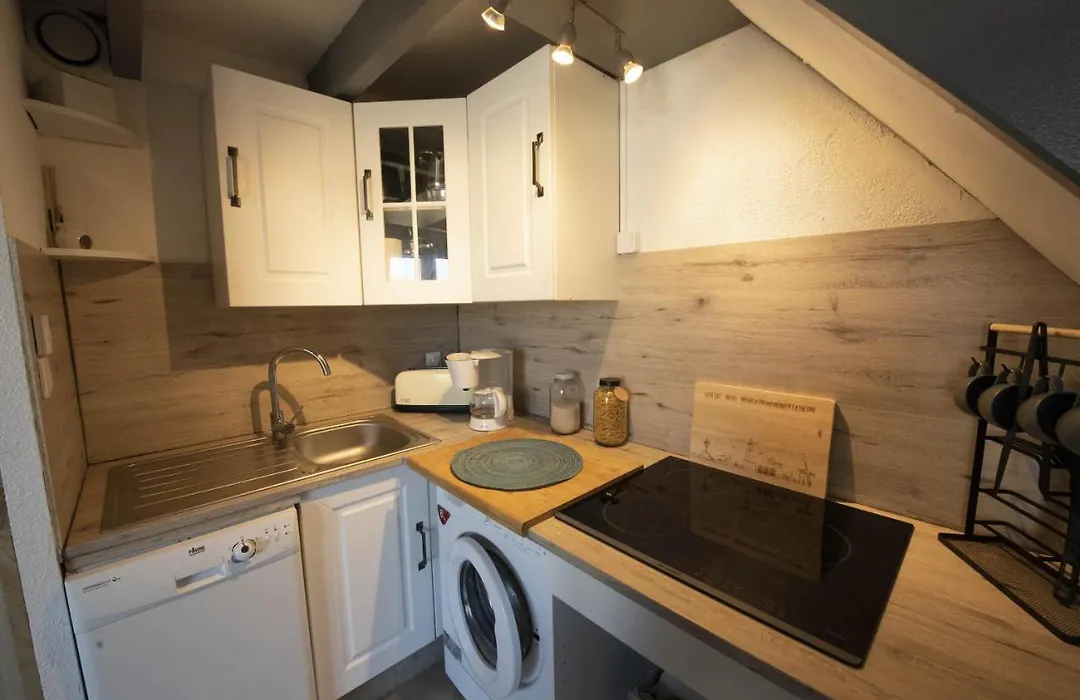 Maison pour 4 pers - Terrasse - 300m de la plage-1