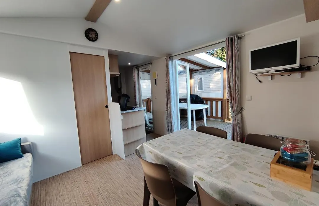 Mobile Home 4 Pers Bois Dormant 494-1
