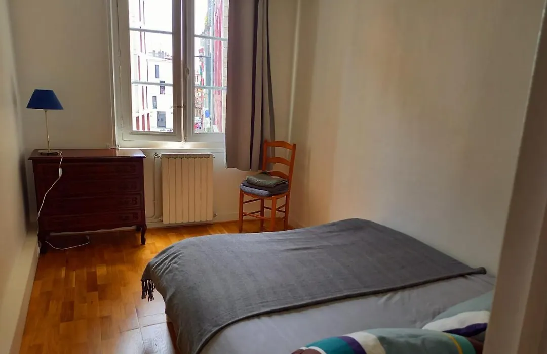 Appartement Au Coeur De Bayonne Sur Les Remparts-1