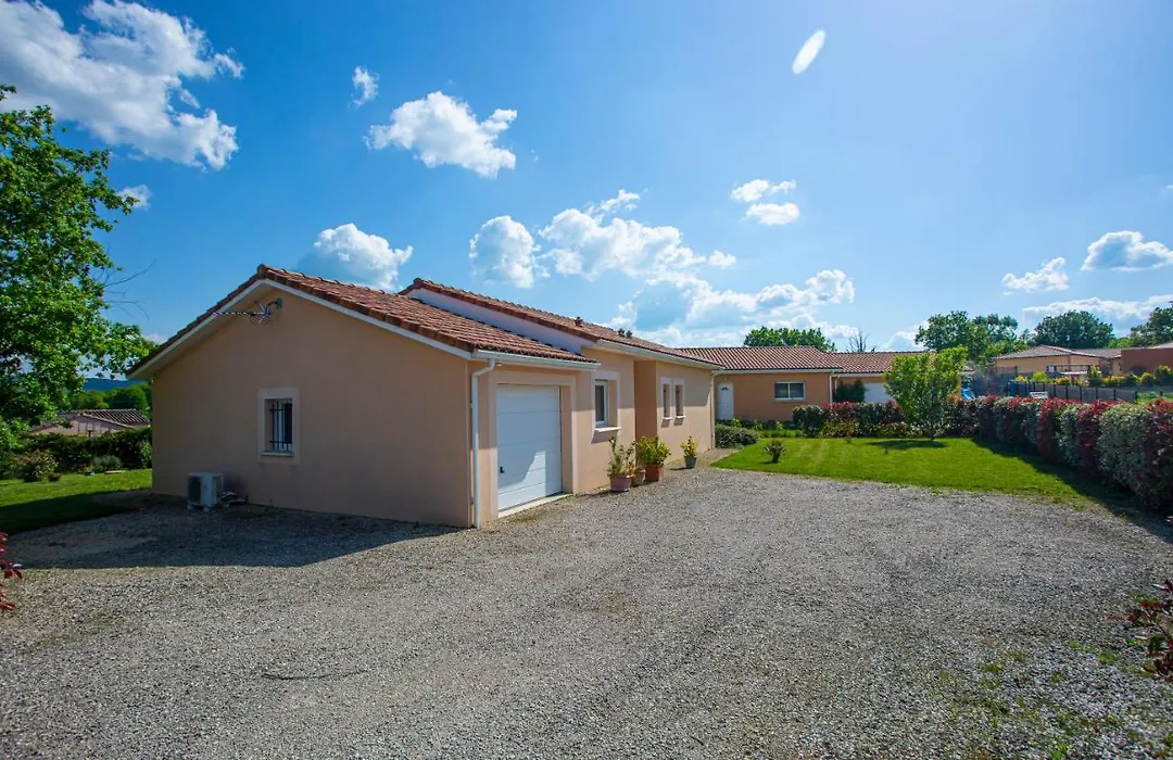 Maison Chaleureuse Avec Jardin 1500M2-1