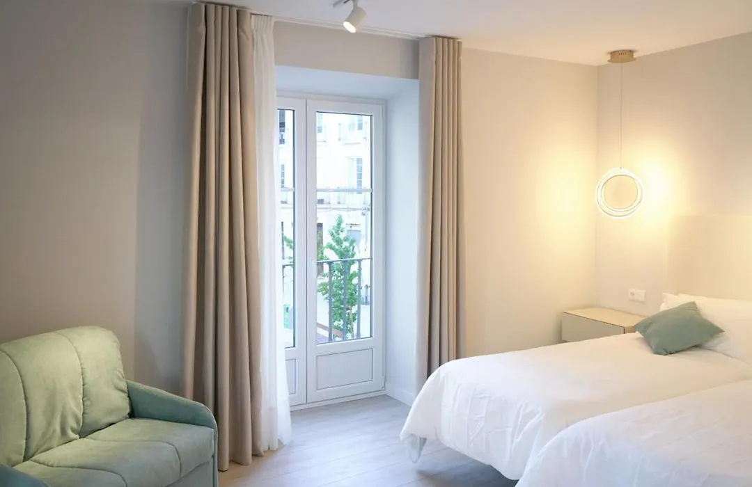Apartamentos La Flora Burgos Todos Con Aire Acondicionado Y Ascensor-1