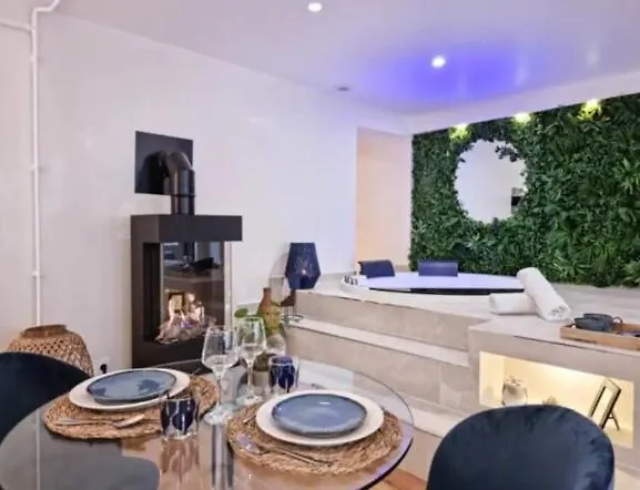 Majord'Home Spa 5* - La Source Coeur Vieille Ville-1