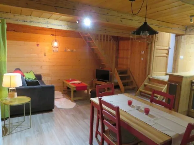 Le Meleze, Petit Nid Douillet-1