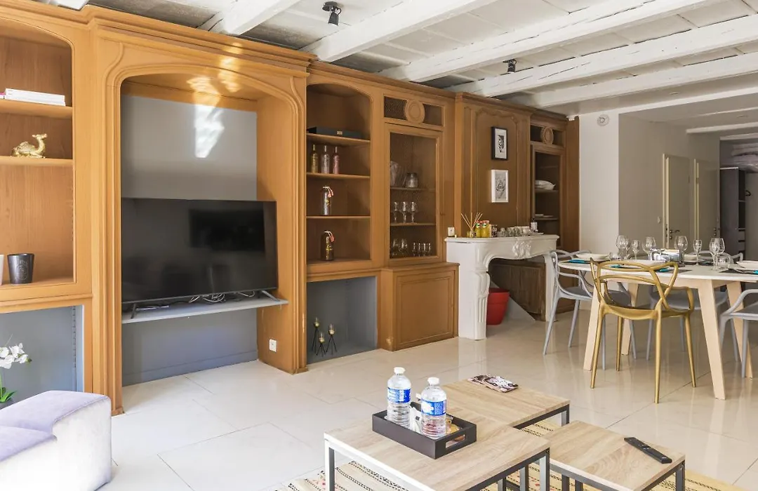 Le Georges-1