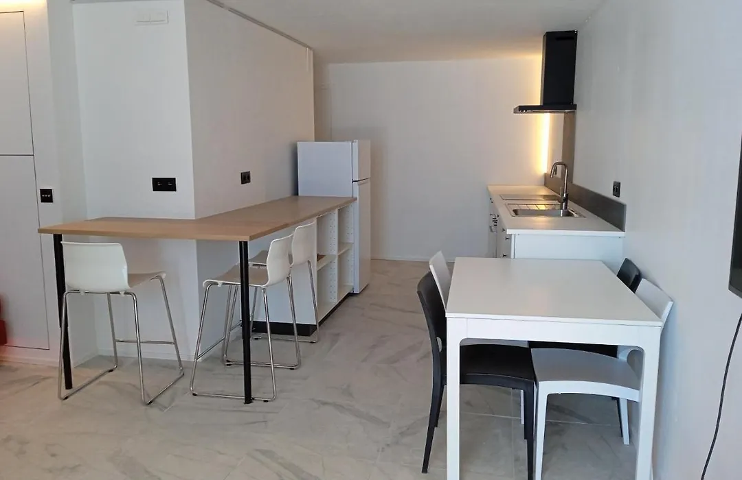 Luxe Appartement Met Home Cinema-1