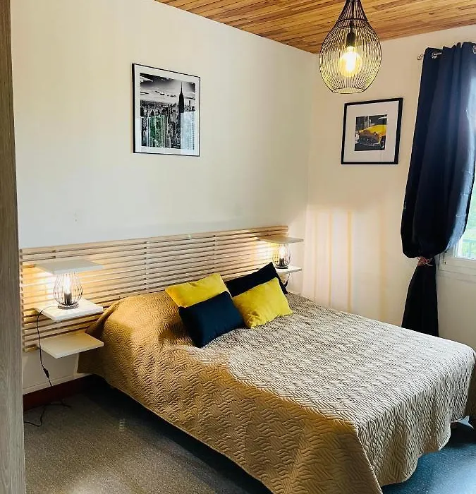 Studio COSY avec parking et wifi gratuit-1