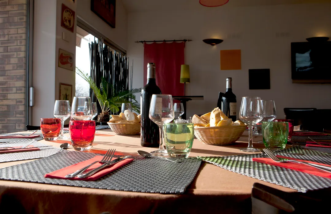 Sure Hotel by Best Western Bordeaux Lac-1