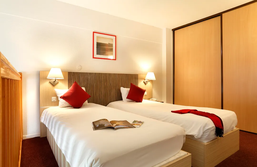 Comfort Suites & Vacanceole Les Demeures Champenoises-1