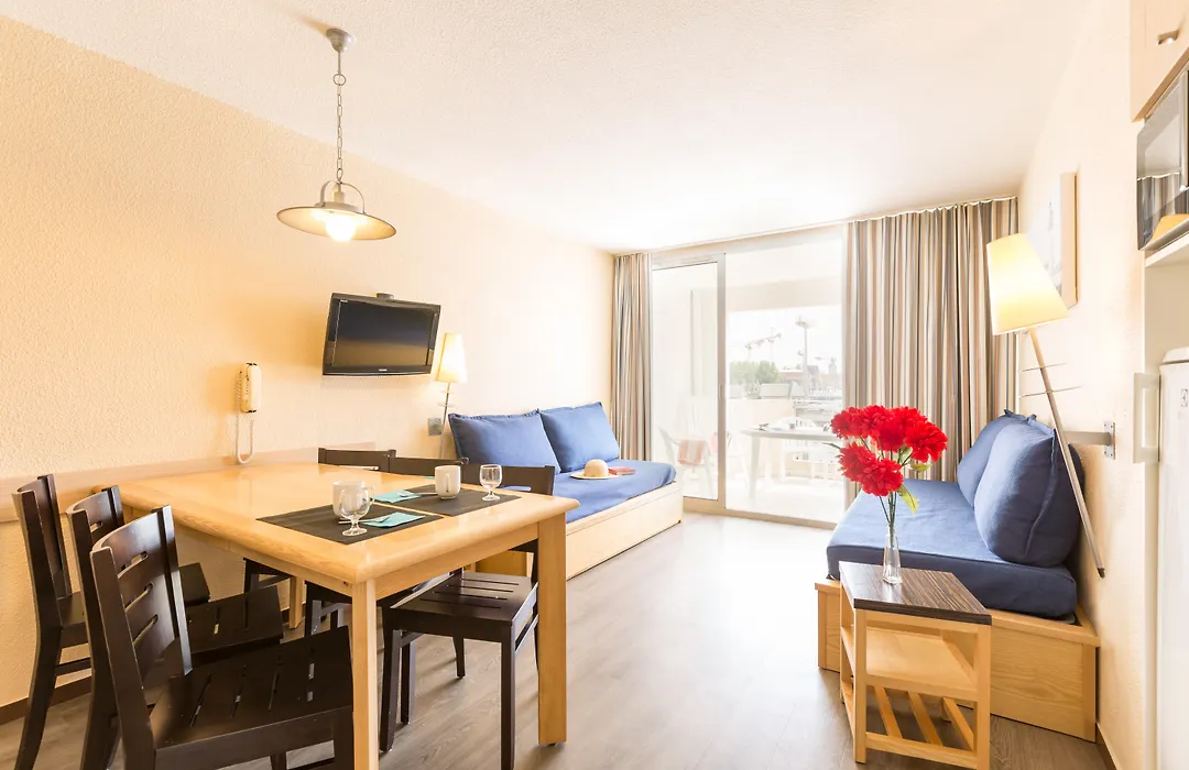 SOWELL RESIDENCES Le Port-1