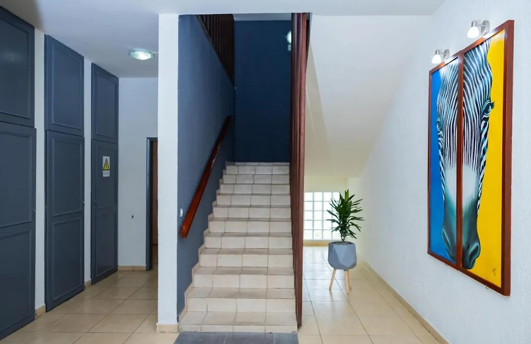 Hotel Hibiscus Blvd Triomphal-1