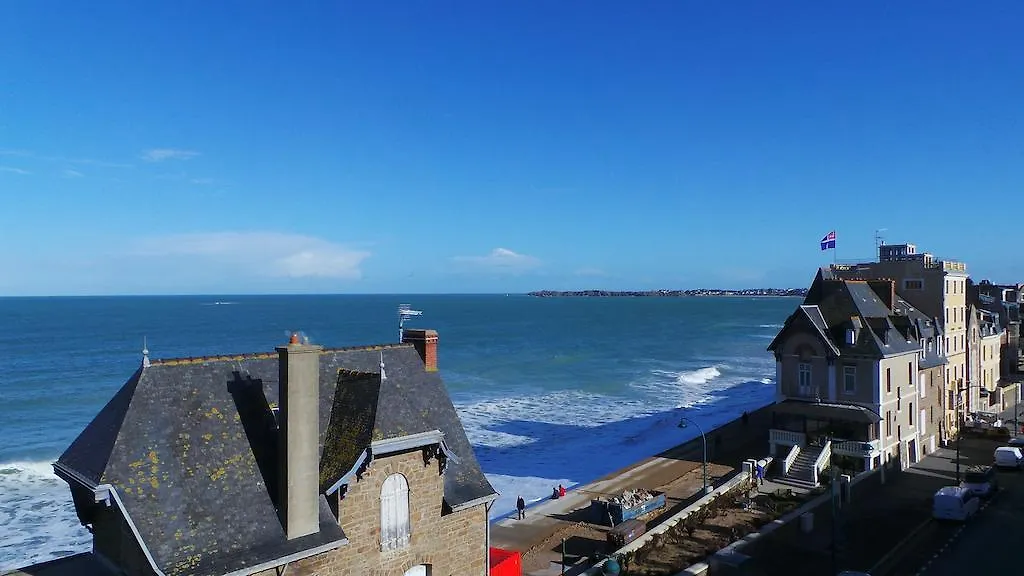 Petit Malo-1