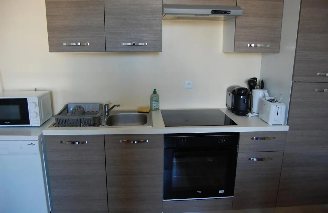 Le Sarcoui - Appartement Tout Confort Proche De La Gare-1