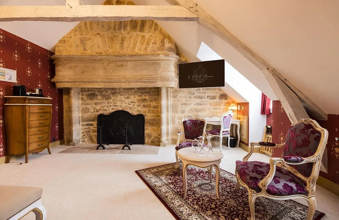 Le Petit Manoir-1