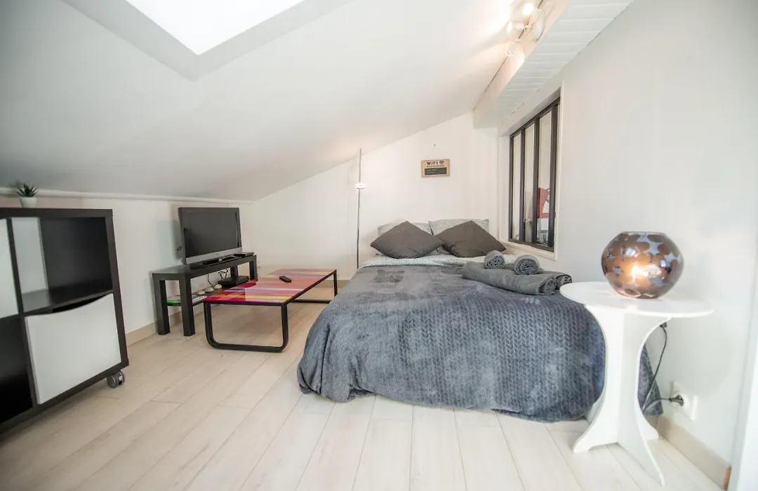 Kasa Carnot - Centre Ville - Wifi & Tv-1