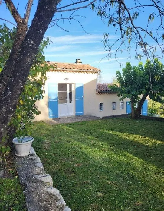 Nid douillet - LES FARGETTES - superbe vue - charmante petite maison avec jardin - 2 pièces à Privas-1