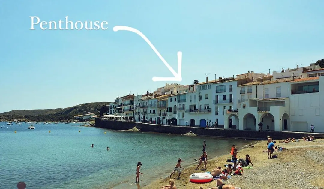 Beachfront Penthouse With Sea Views In Cadaques-1