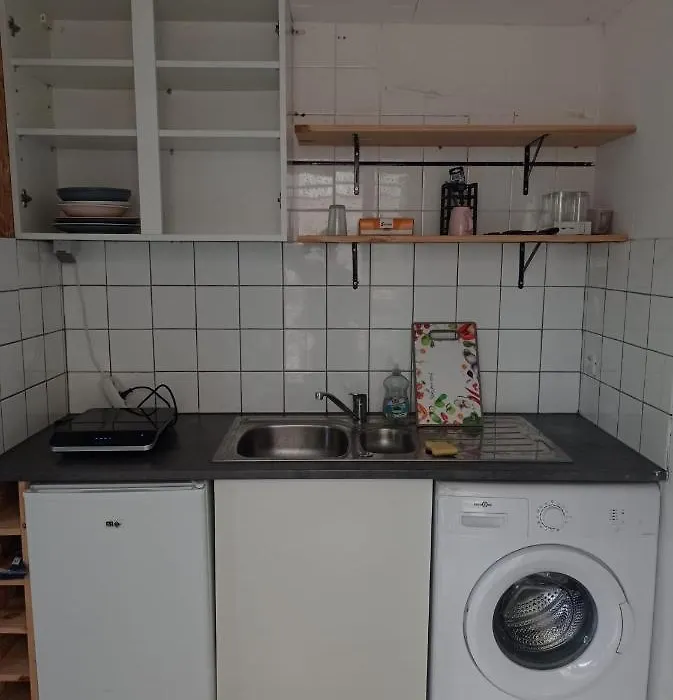 Studio Efficace, Calme Et Comfortable-1