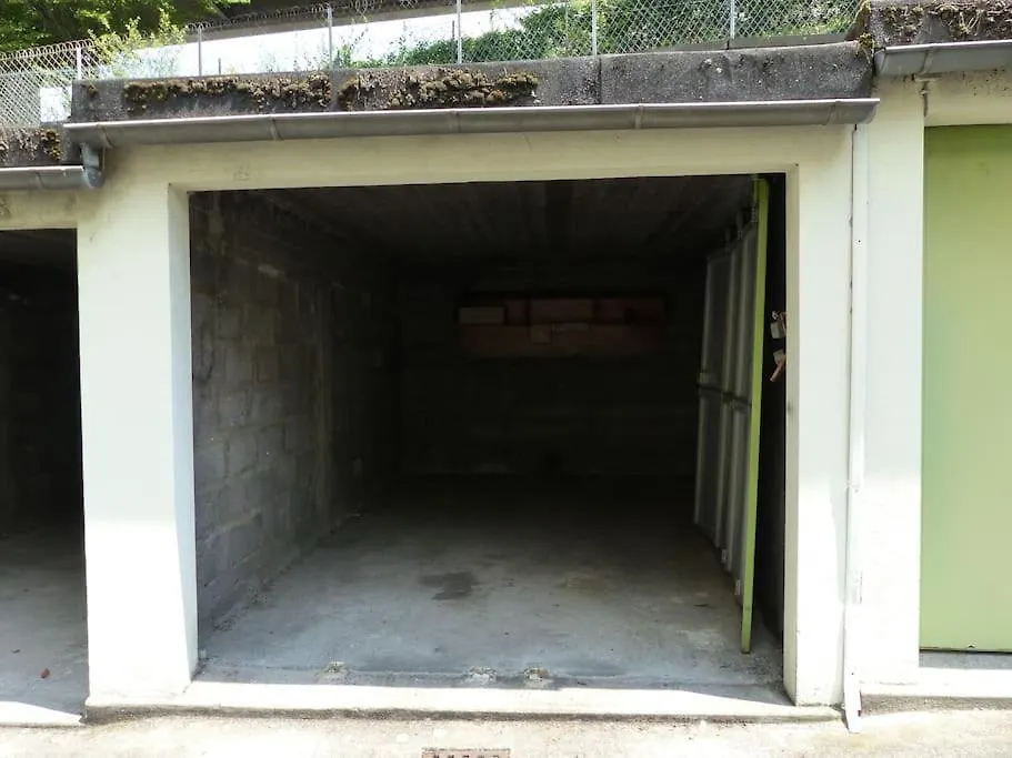 Chez Jacques - Balcon Et Garage-1
