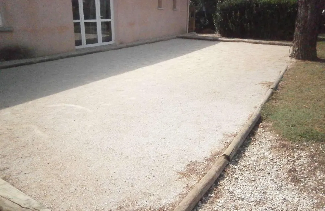 Maison 2 Chambres Avec Piscine, Tennis, Et Plus - Ideal Pour 4 Personnes A Vallon-Pont-D'Arc - Fr-1-382-179-1