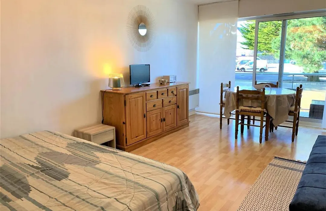 Studio Lumineux A Quiberon, 30M², Centre Ville, Proche Plage, Balcon, Parking Prive, Animaux Acceptes - Fr-1-478-89-1