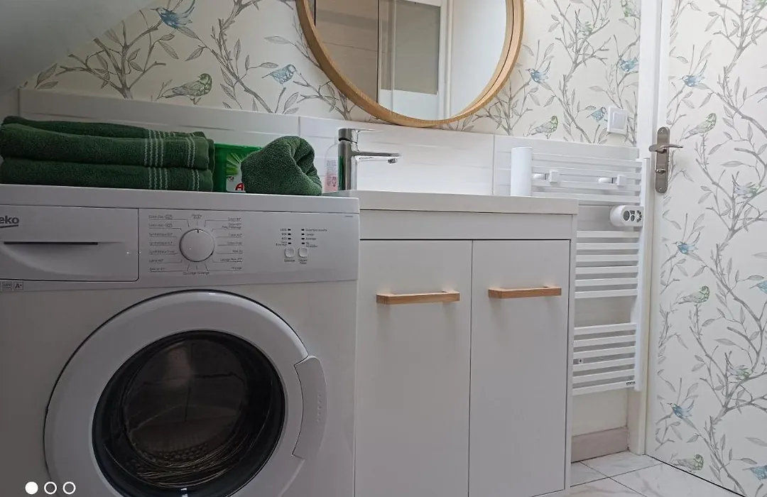 Magnifique Studio Climatisation, Parking A Velos, Velos En Option, Centre Ville Parking Prive Jardin-1
