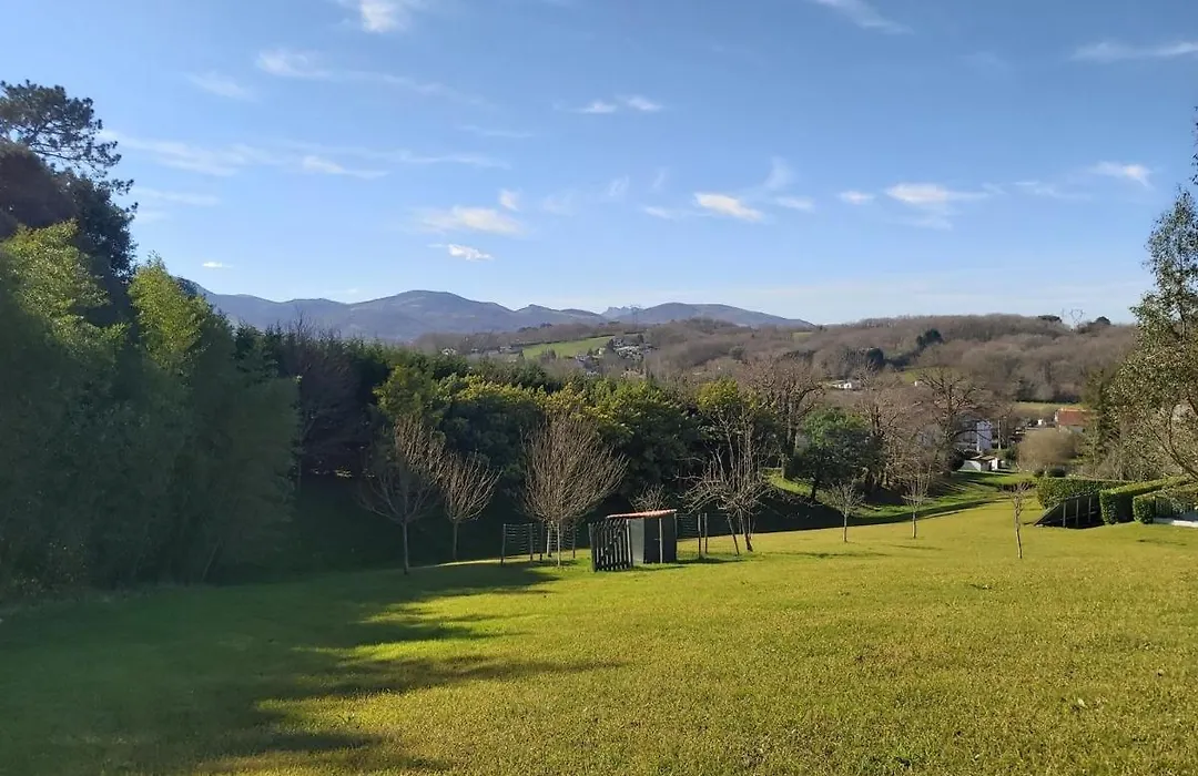 Appartement 3* paisible à Ascain avec jardin et WIFI - FR-1-239-504-1