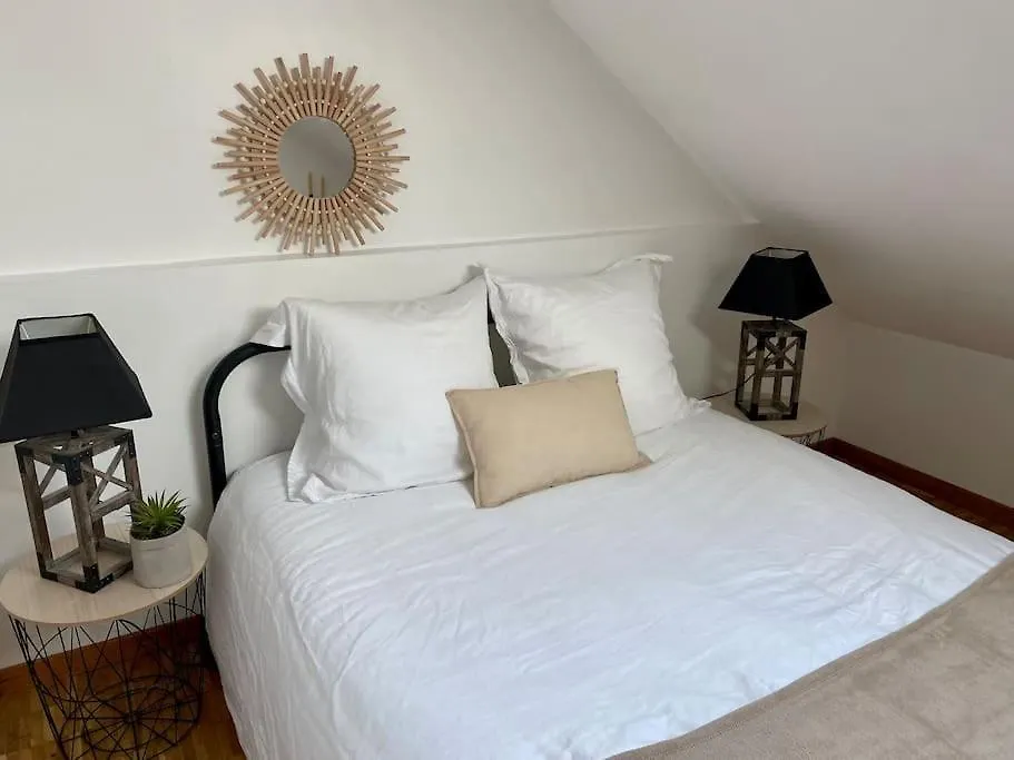 Le Cosy Troyen Secteur Calme 4 Personnes Parking Prive-1