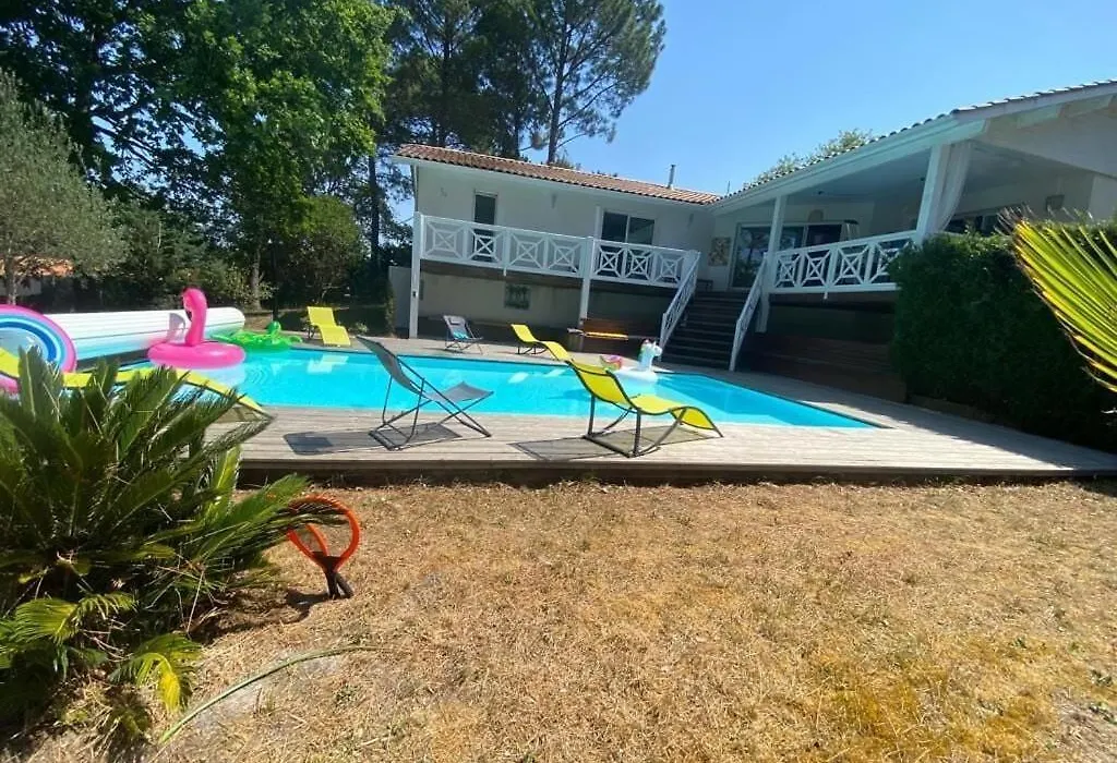 Villa Les Pins Bisca-1