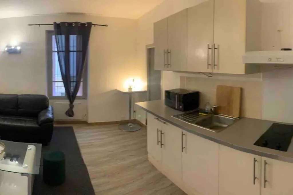 Charmant Appartement 2 Chambres Dans Le Centre Historique-1