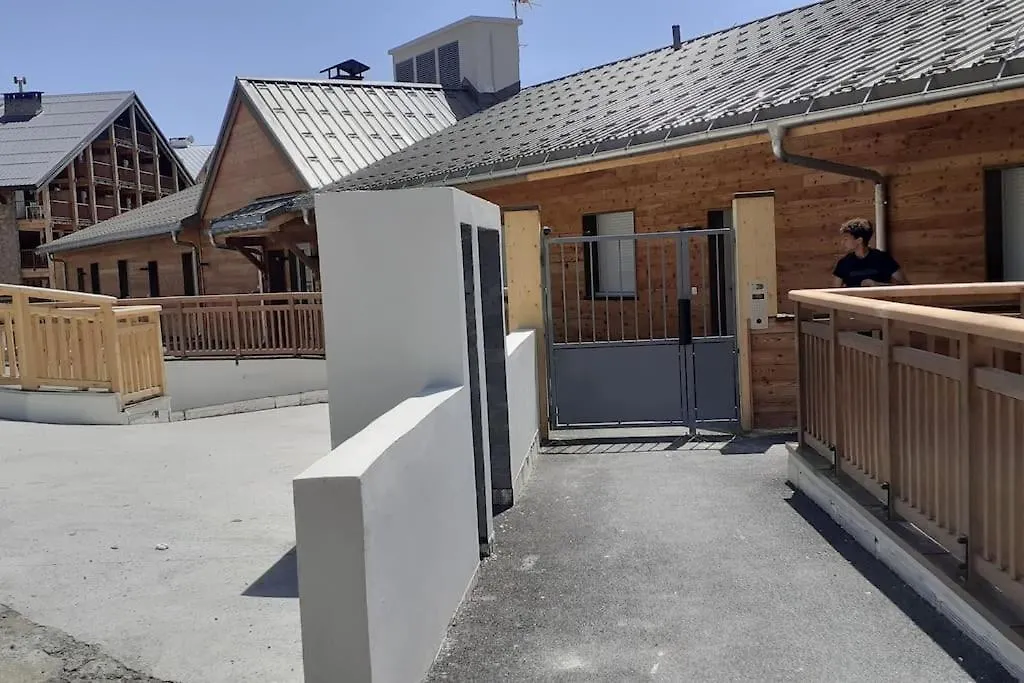 Appartement sur Valberg dans résidence neuve proche centre-1