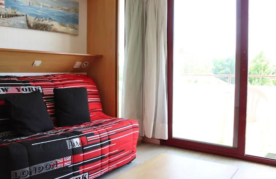 Studio cosy avec piscine et parking, proche plage - FR-1-246-137-1